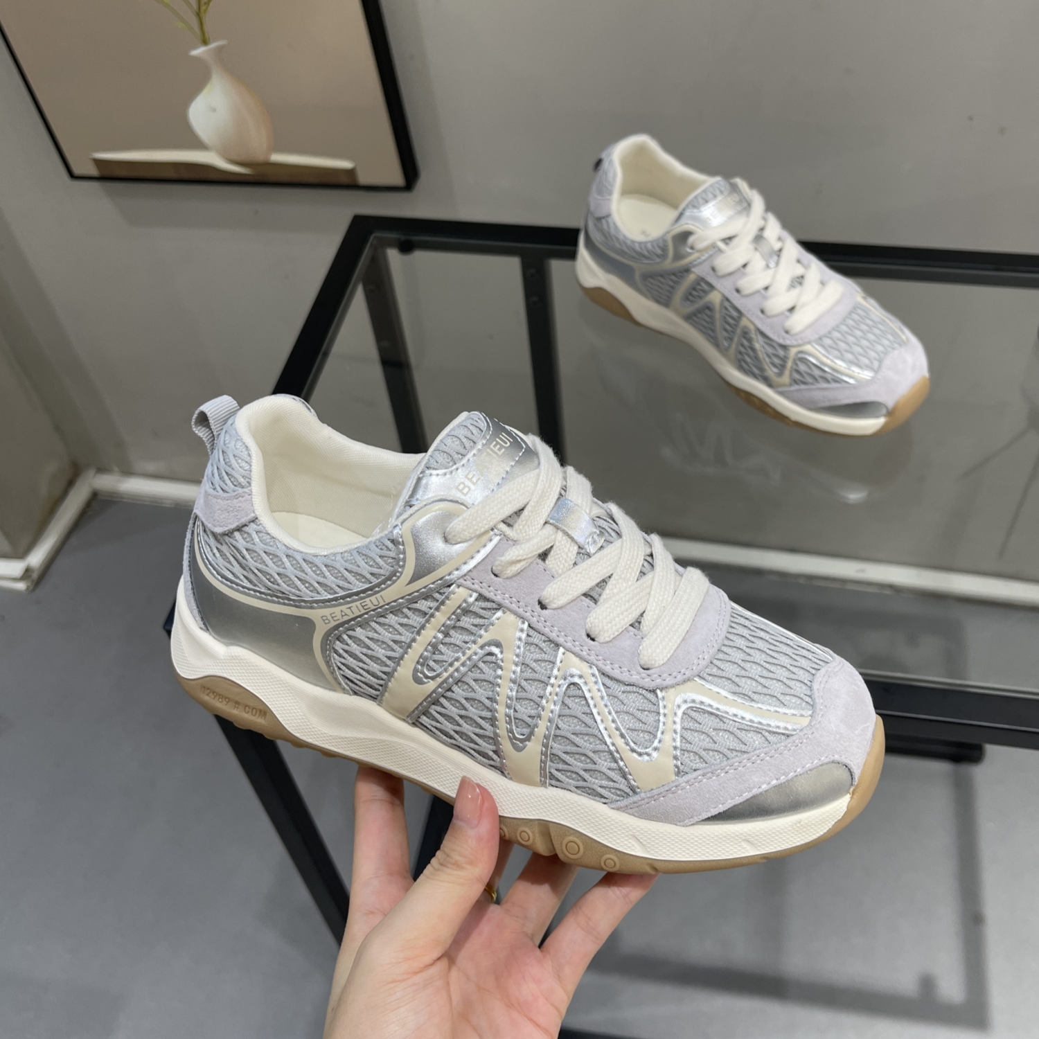 显脚小轻便不累脚运动休闲阿甘鞋