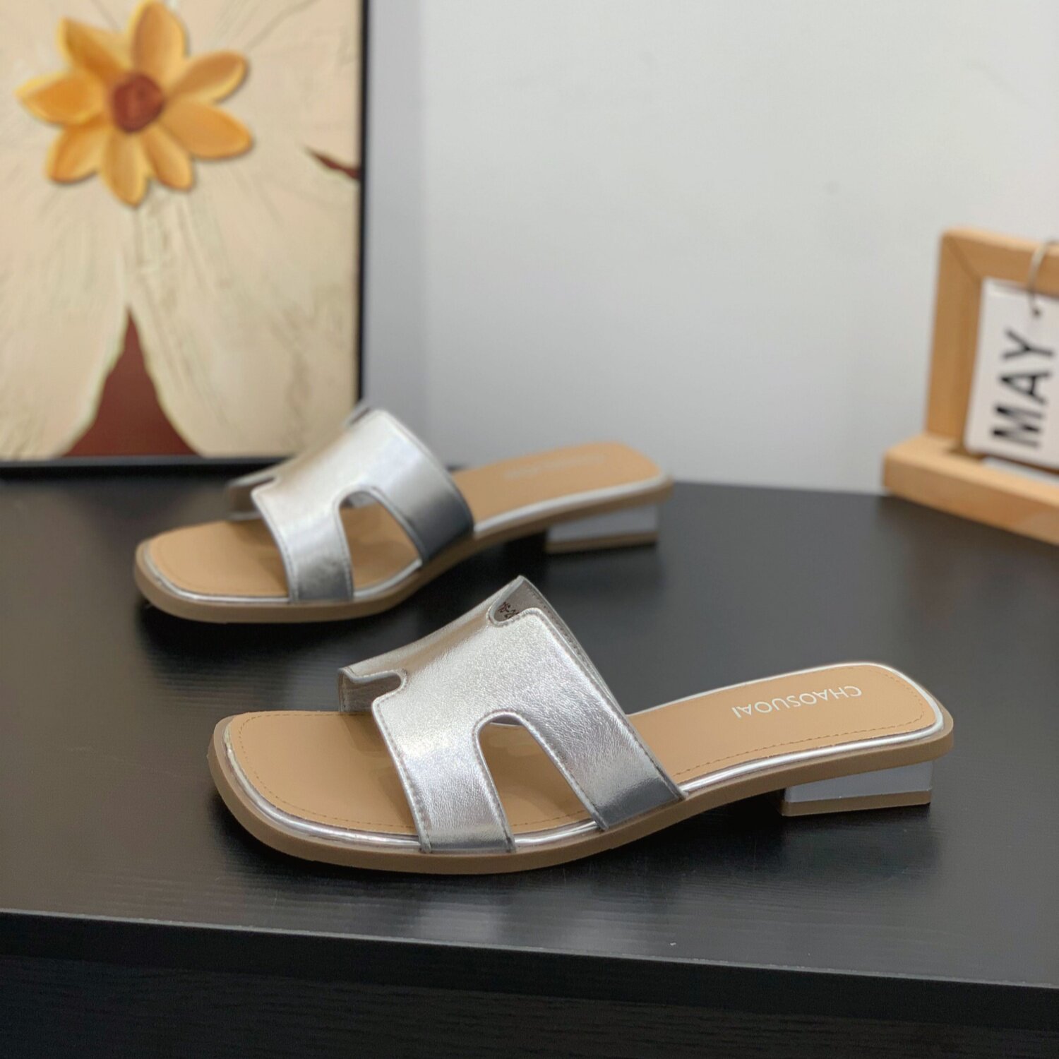 超火韩版镂空H拖女2026夏新款外穿通勤凉拖鞋方头粗跟露趾一字拖