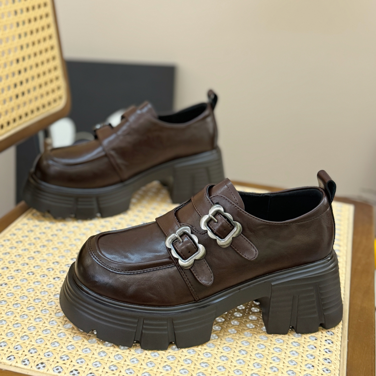 轻盈不笨重乐福鞋复古英伦小皮鞋