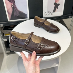 英伦风布洛克单鞋女2026春季新款小众复古玛丽珍鞋百搭雕花乐福鞋