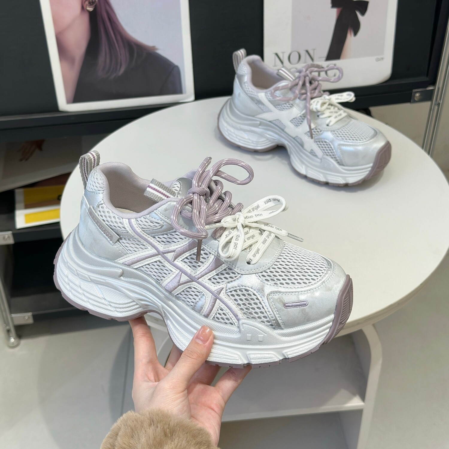 显脚小厚底真皮老爹鞋女2026春季新款小众复古网面透气休闲运动鞋