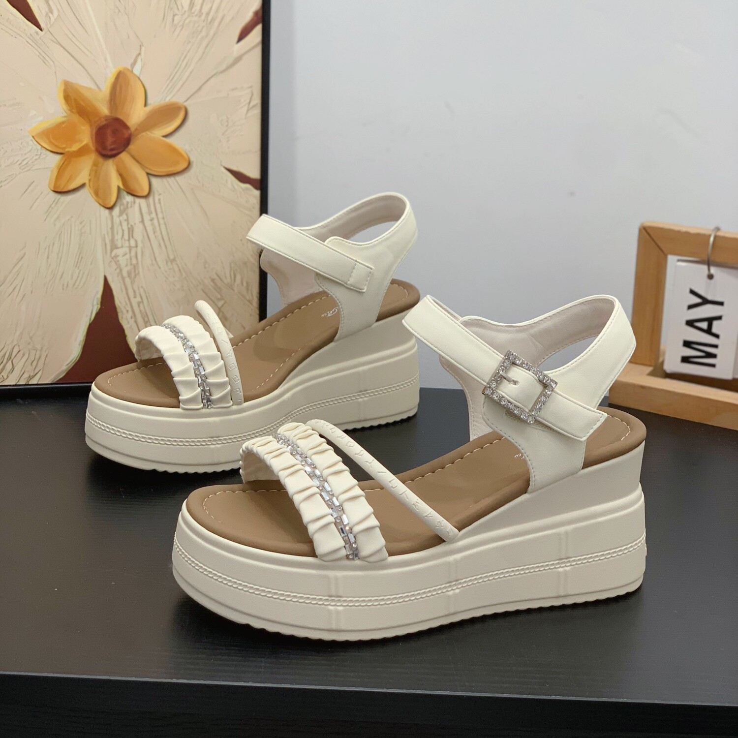 小个子增高8cm凉鞋女2026夏季新款配裙子坡跟厚底一字扣带罗马鞋