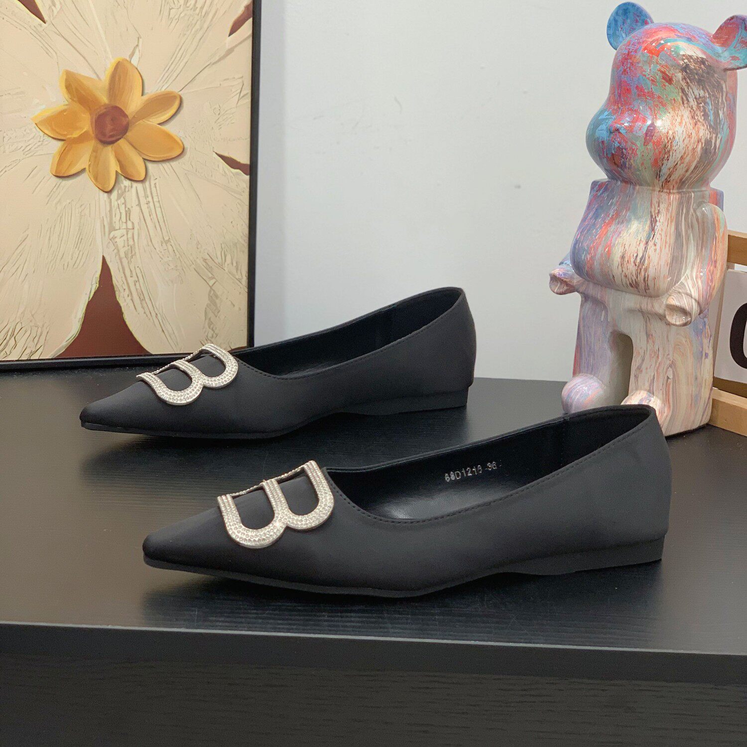 尖头浅口金属扣平底单鞋女2026春夏季一脚蹬名媛风气质百搭奶奶鞋