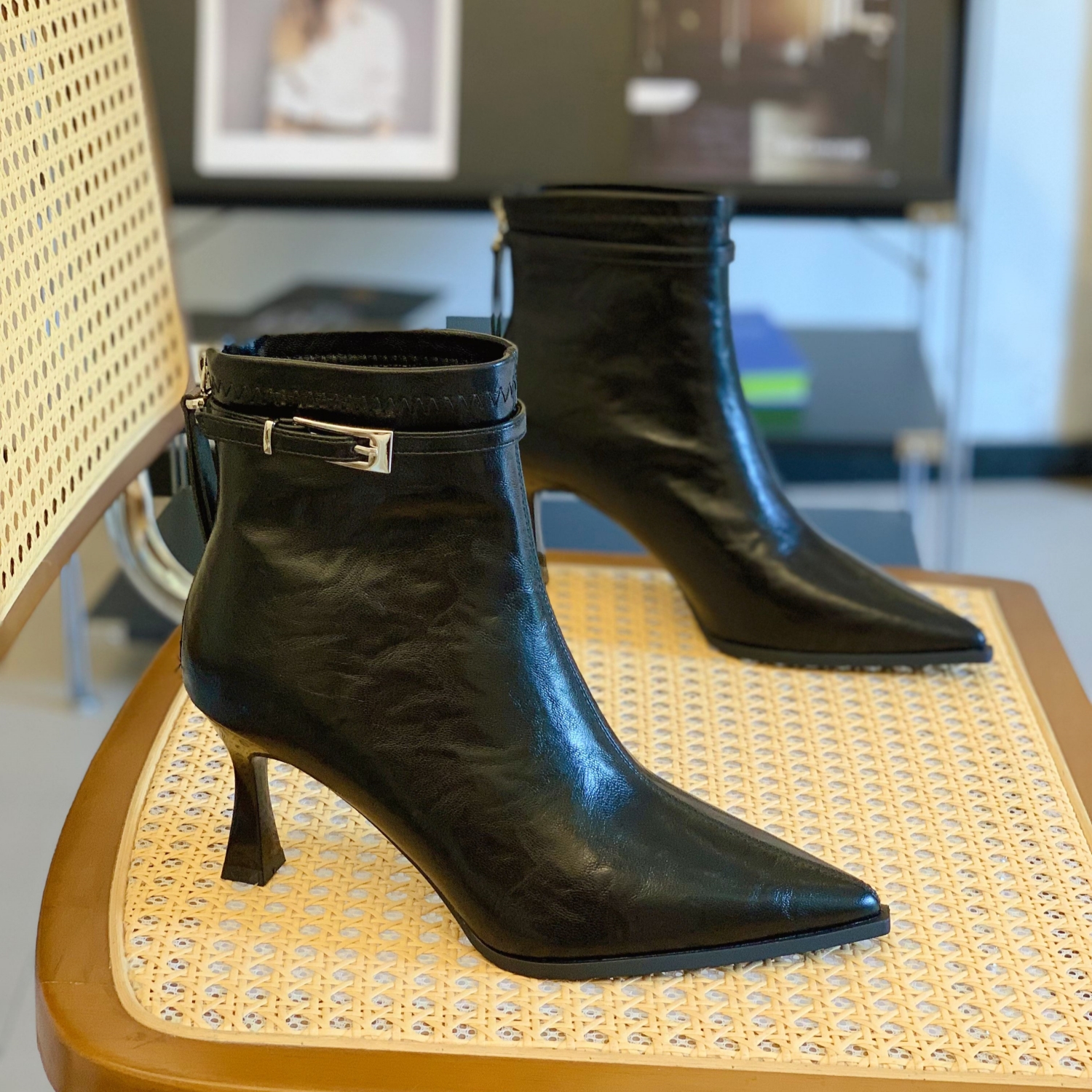 法式气质复古优雅职场通勤时装靴