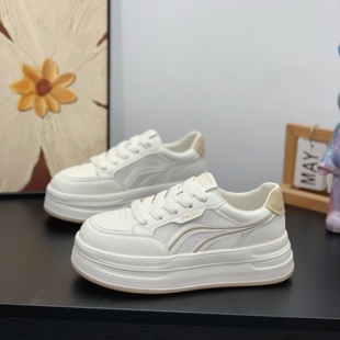 增高轻便百搭显瘦真皮小白鞋女2026夏季单网透气舒适厚底休闲板鞋