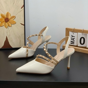 爆款铆钉一字细带时装凉鞋小个子女2026夏新款细跟8CM尖头高跟鞋