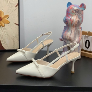 配裙漆皮尖头细跟7cm高跟鞋 法式 新款 女2026夏季 复古气质包头凉鞋