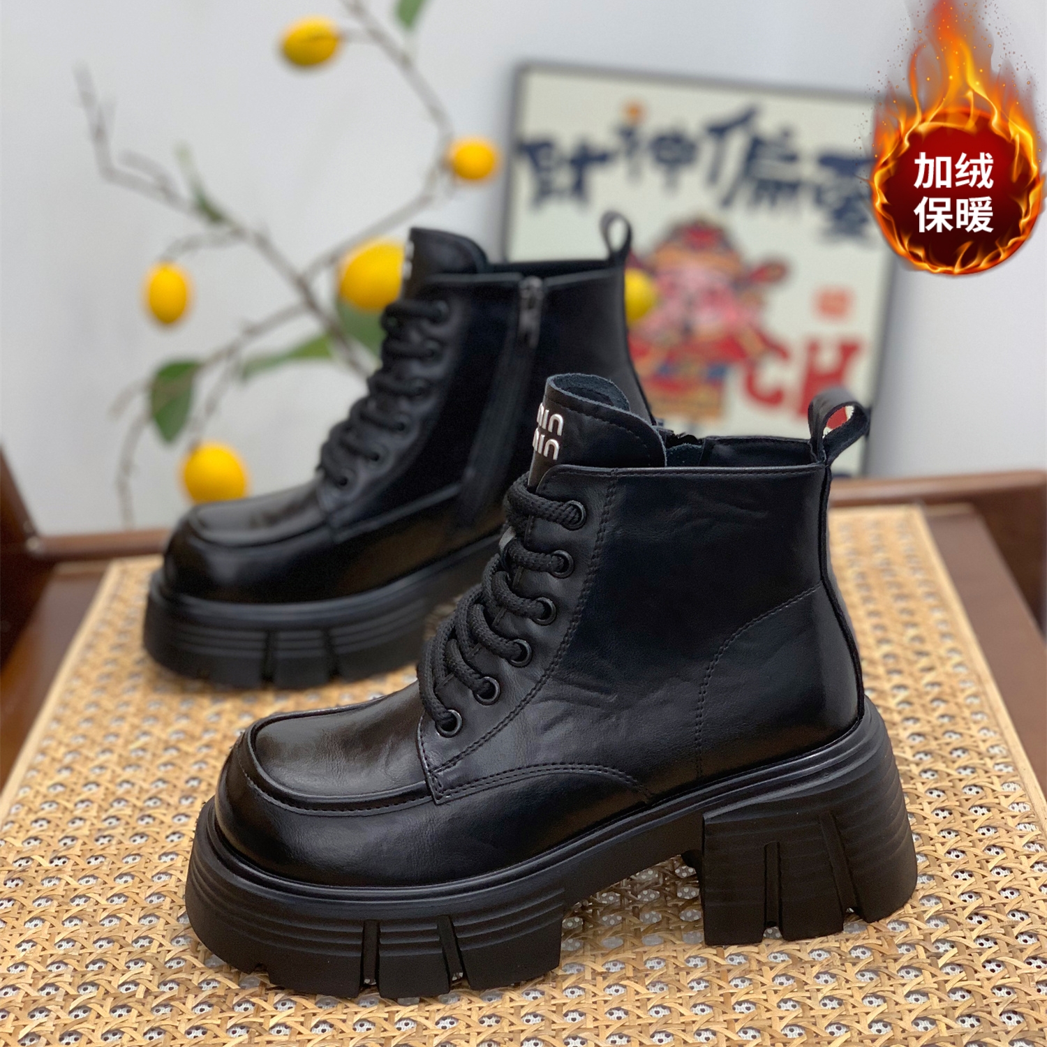 显脚小厚底加绒马丁靴复古机车靴