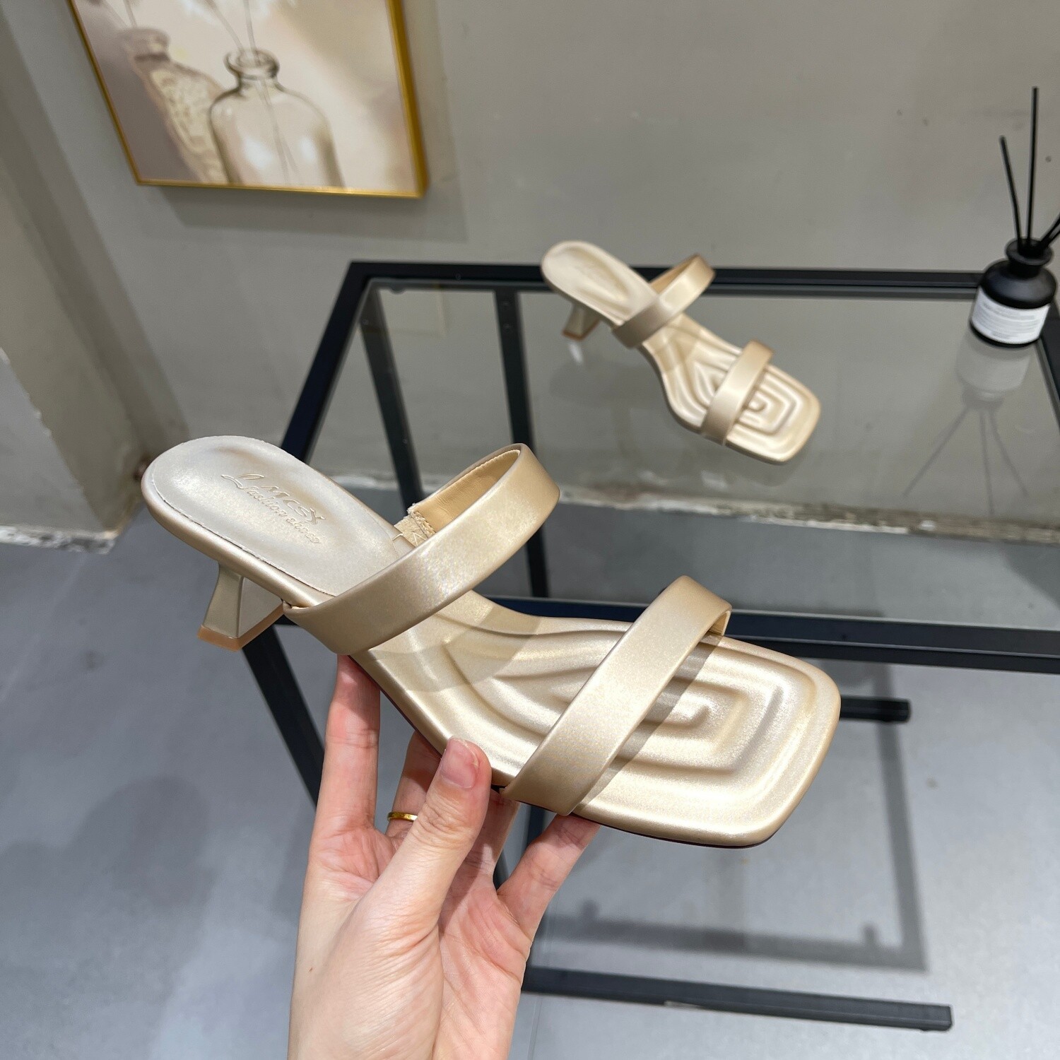 法式气质方头一字拖女2026夏季新款配裙子细跟6CM懒人高跟凉拖鞋