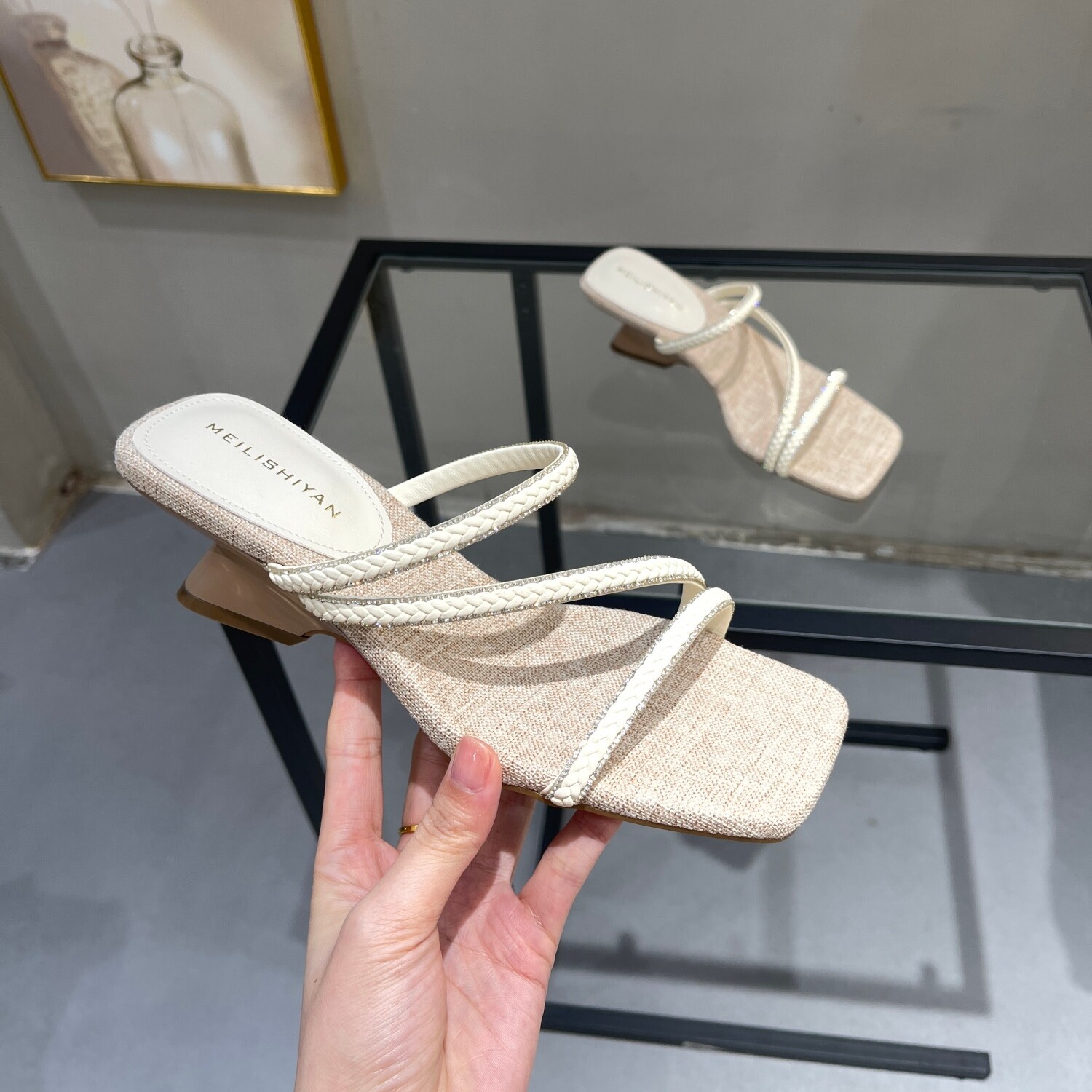 韩式配裙子气质一字拖女夏外穿2026新款仙女风方头罗马高跟凉拖鞋