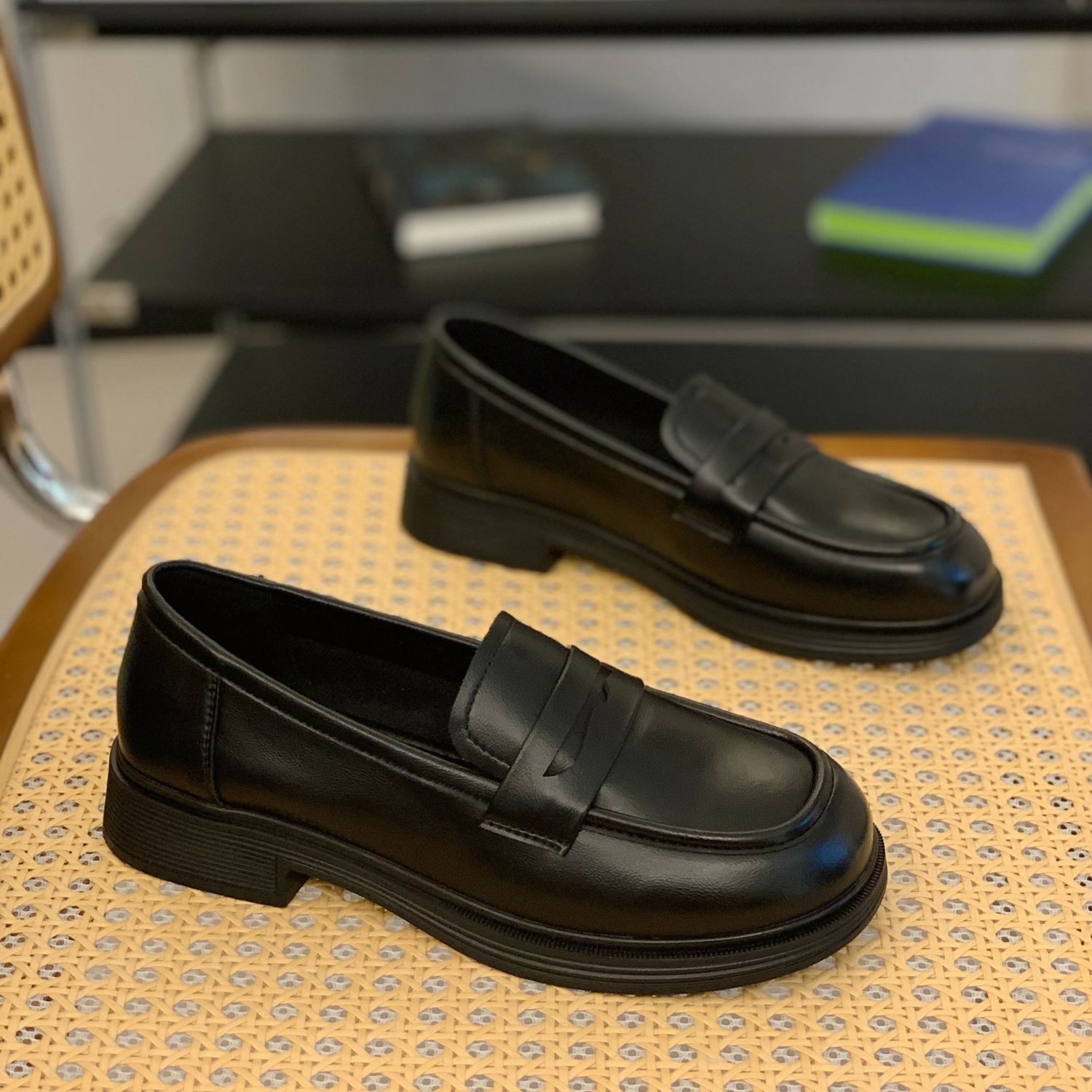 简约粗跟厚底一脚蹬英伦风乐福鞋