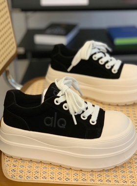 复古磨砂绒真皮小白鞋女2025秋冬新款小个子增高6cm轻便松糕板鞋