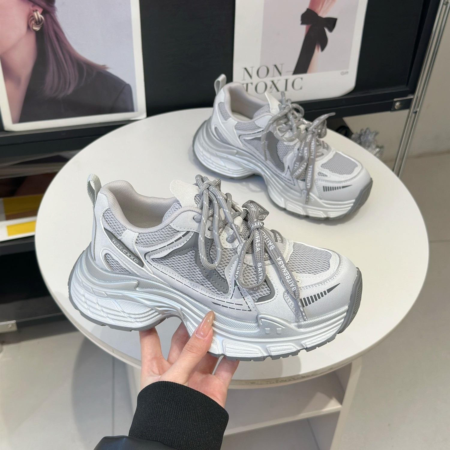 复古真皮老爹鞋女2026春季新款小个子厚底增高网面透气休闲运动鞋