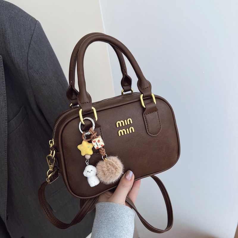 复古手拎枕头包女士2026春季新款洋气单肩包法式小众休闲保龄球包,箱包皮具/热销女包/男包,通用款女包,淘宝优惠券,粉丝福利购,淘宝优惠卷