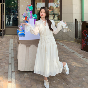 奶fufu温柔风V领连衣裙女木耳边超仙显高气质长袖初恋休闲仙女裙,旗米拉服装搭配图片