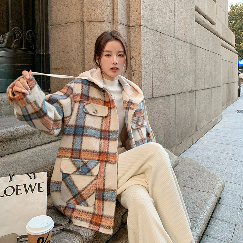 出货M203P180K2682022冬装新款连帽格子毛呢小西装外套，女装毛呢外套，浙宝088