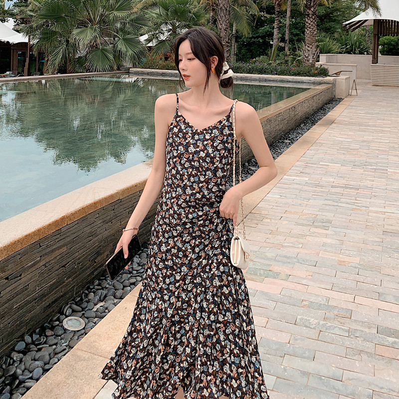 现货X220P75K1182021夏季新款吊带碎花中长款连衣裙，女装连衣裙，浙宝088