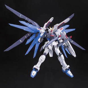 万代RG自由高达模型 1/144比例精密带骨架 FREEDOM 拼装 潮玩盲盒