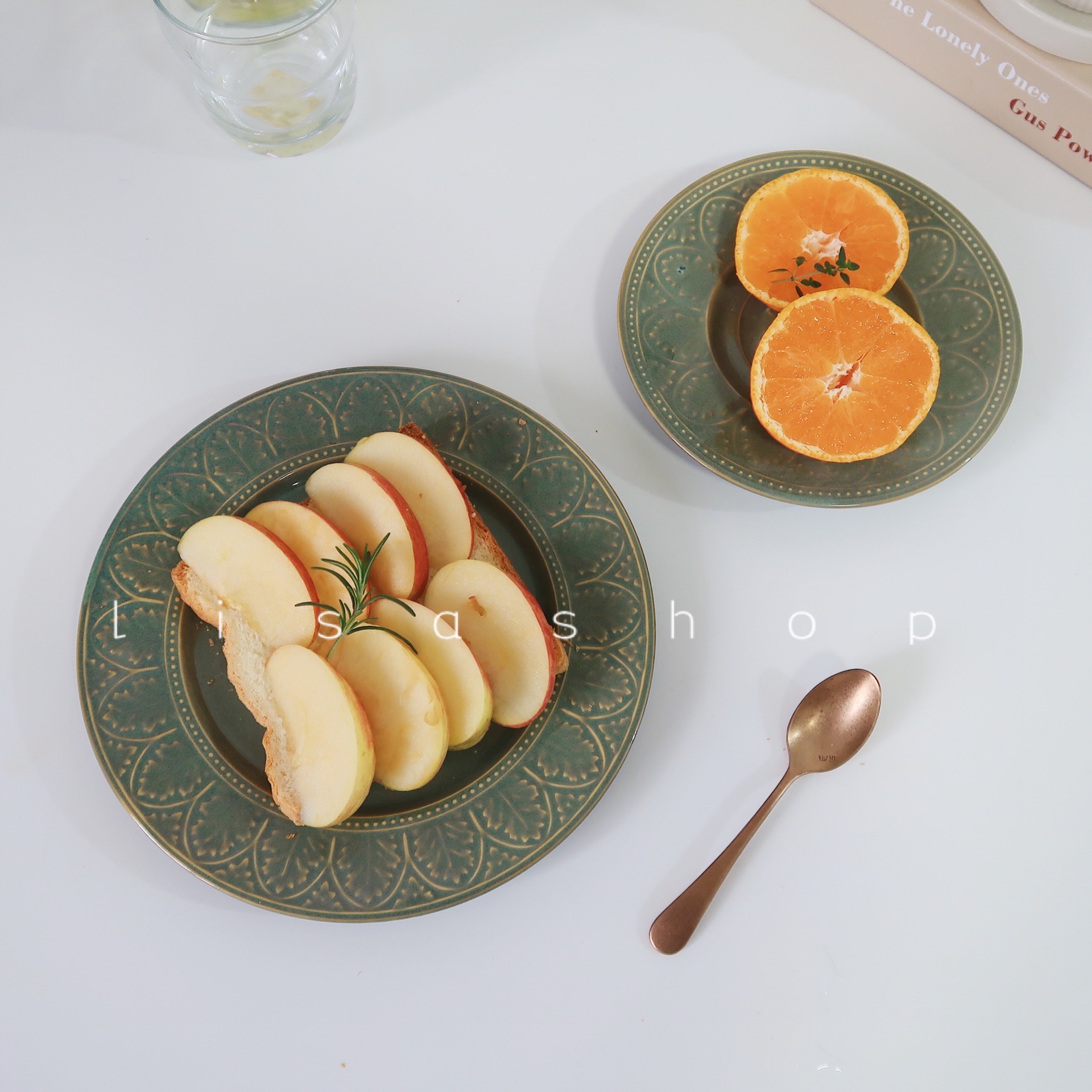 日式浮雕墨绿色圆形陶瓷餐盘