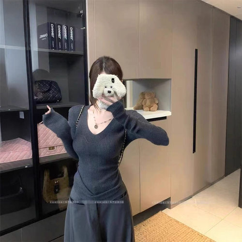 kumikumi燕麦色V领针织