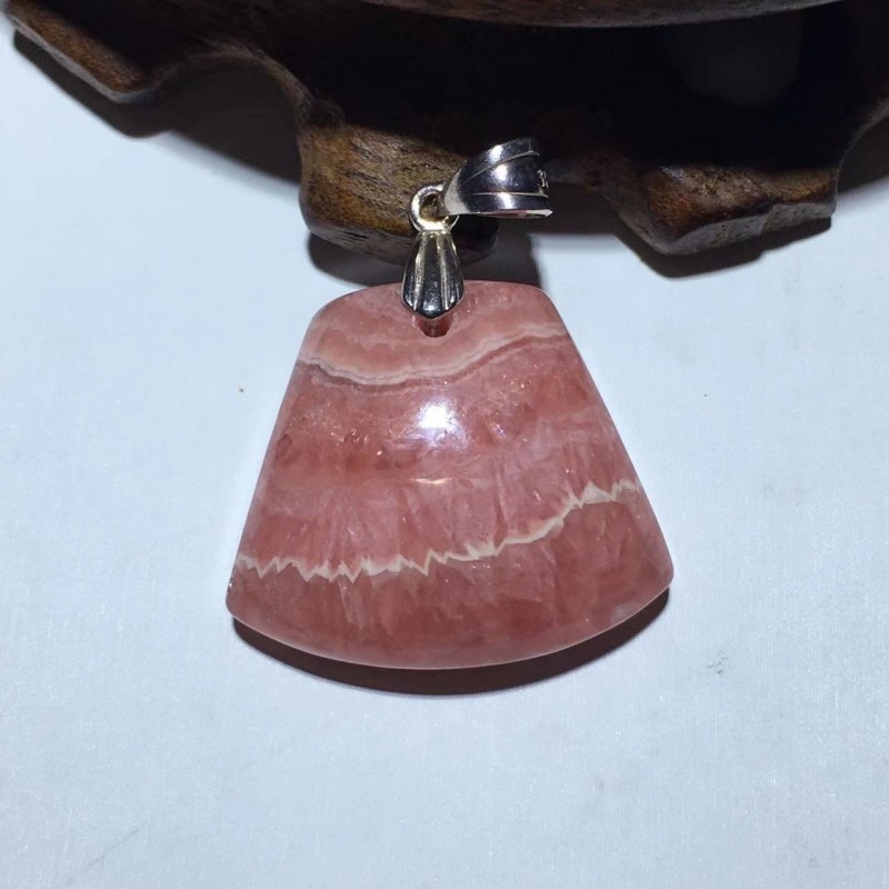 微瑕 红纹石吊坠 rhodochrosite 菱锰矿 天然水晶 水滴雕刻件项坠