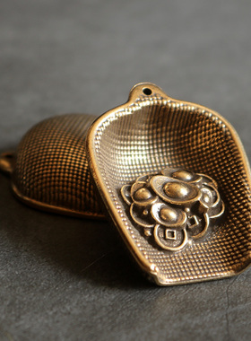 纯黄铜桌面车载小摆件簸箕元宝