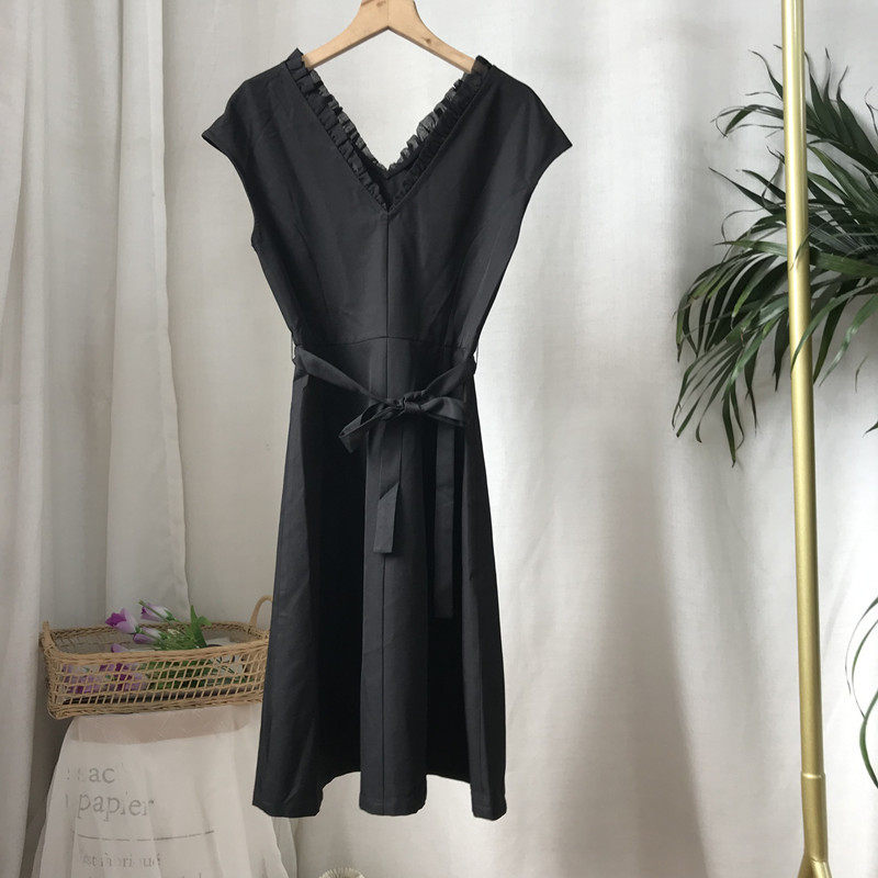 【艾】孤品S码夏季女装v领花边无袖连衣裙  20-2-3596