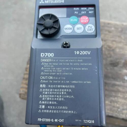 价变频器FR-D720S-0.4K-CHTFR-D740-0.75K-CHTFR-D720-0.75K-CHT