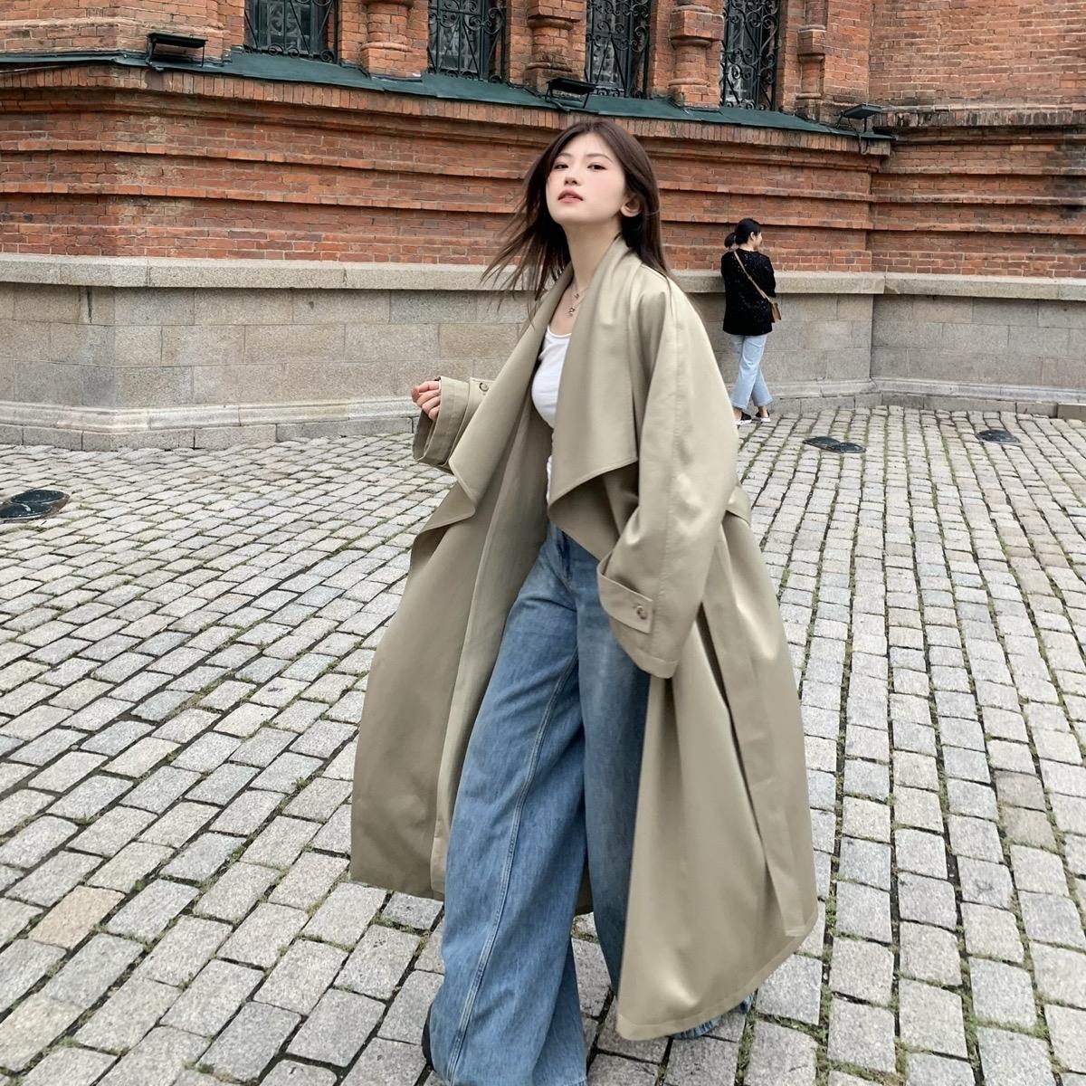高级感大翻领廓形风衣外套女