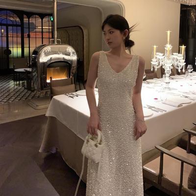 氛围感丝绒亮片吊带背心裙