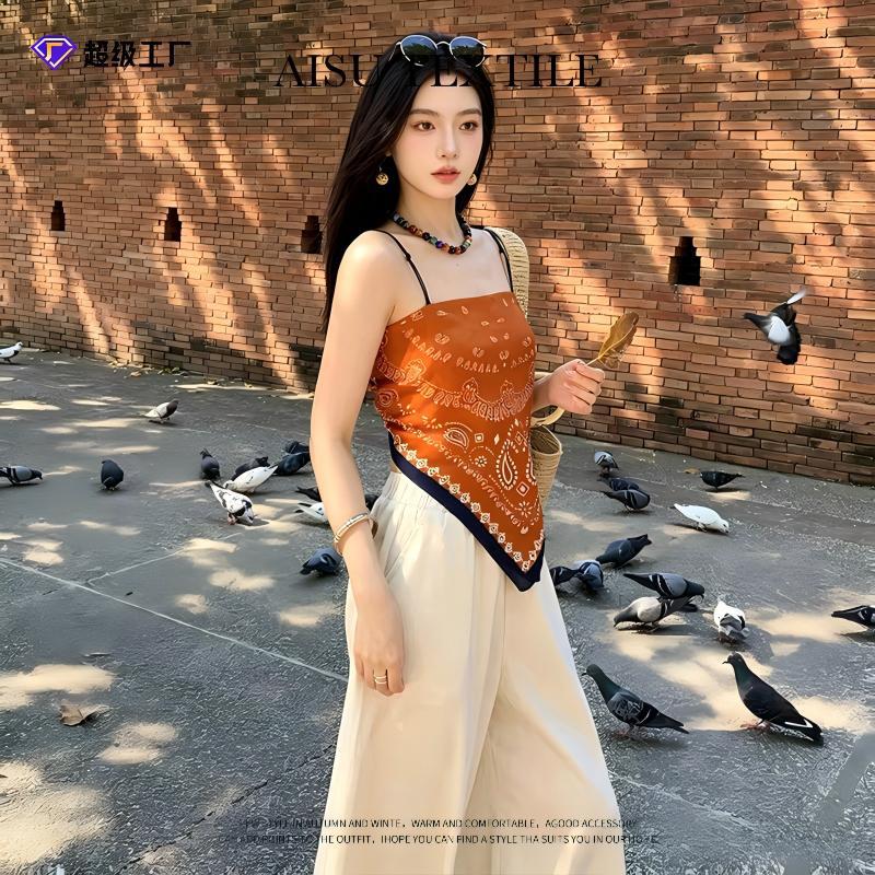 夏季辣妹风吊带丝巾70腰果花女抹胸方巾穿搭背心海边度假拍照图片