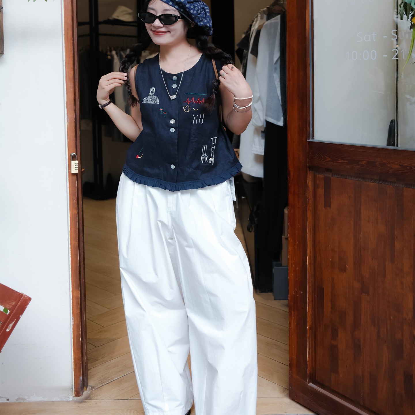 夏季新款减龄藏蓝色亚麻马甲套装