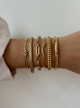 欧美不锈钢手镯女不掉色轻奢高级感饰品爆款钛钢手饰