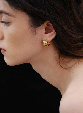 JILIFANG法式时髦高级简约复古百搭冷淡气质小耳环镀金色银针耳钉