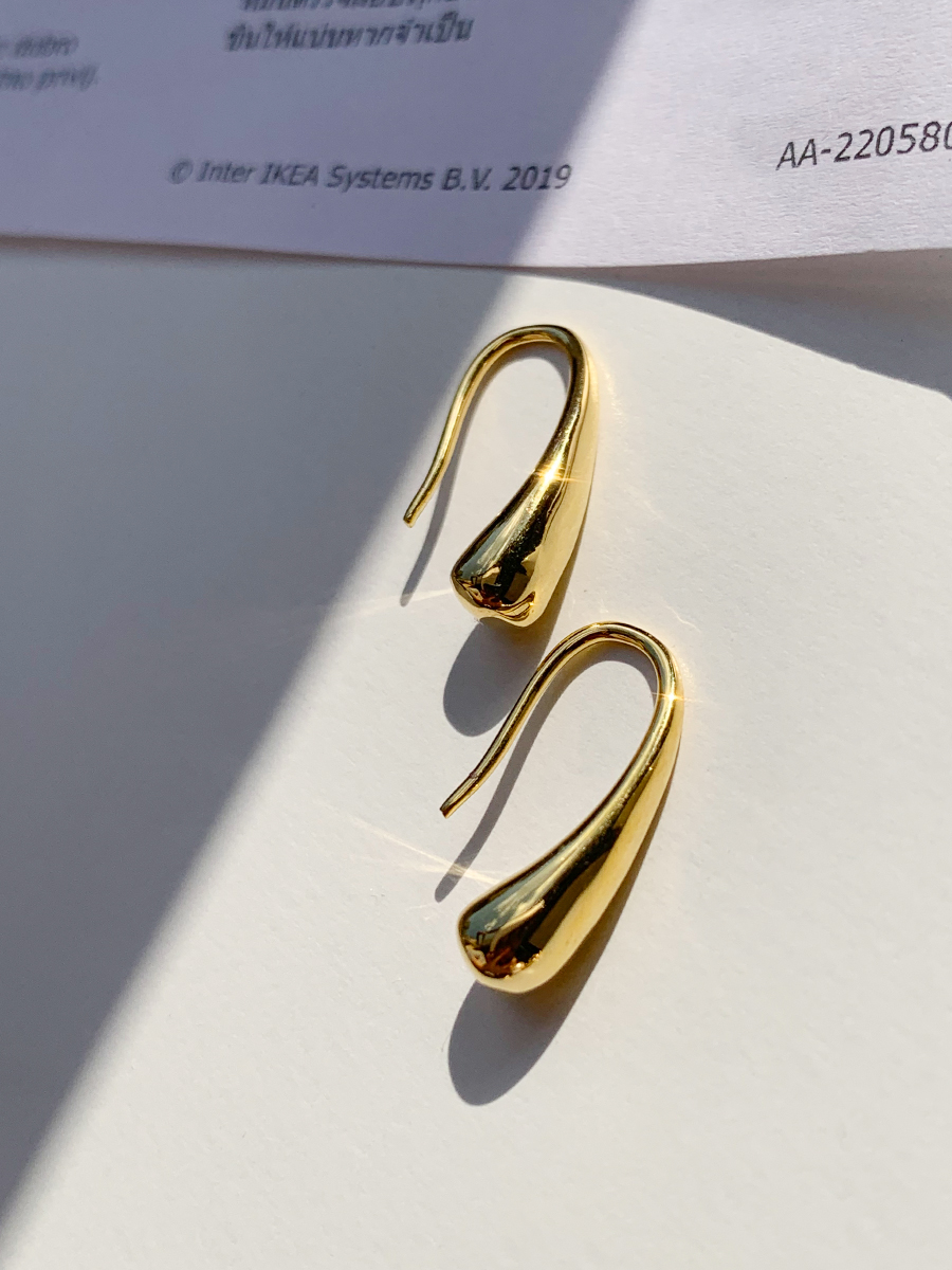 时髦法式18K镀金水滴耳钩