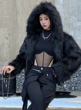 高级感黑色连帽皮草外套女2025新款时尚爆款洋气年轻环保狐狸毛冬