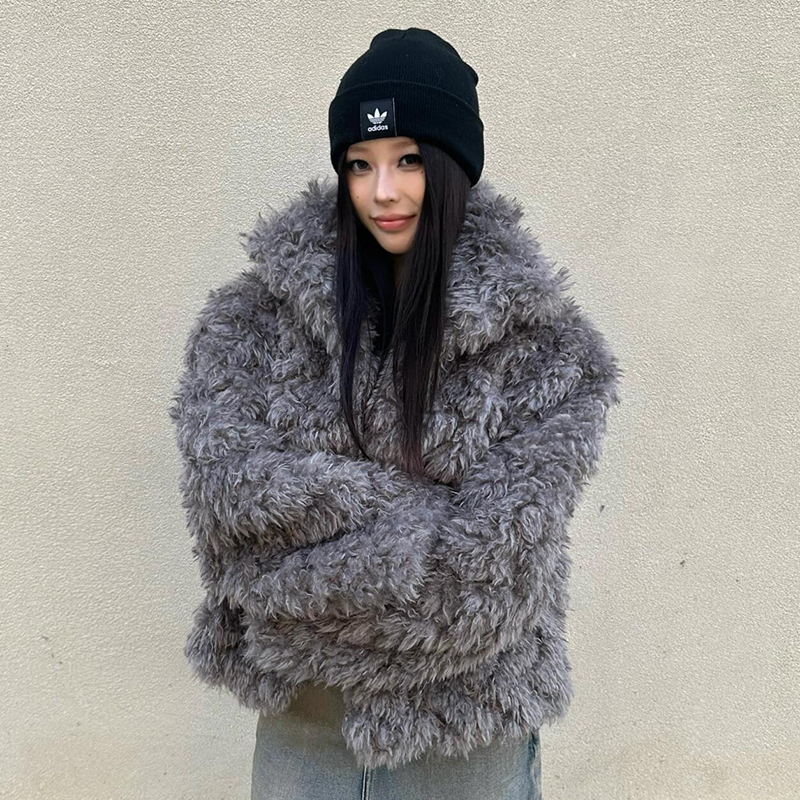 时尚高级感海宁毛毛外套FANSS