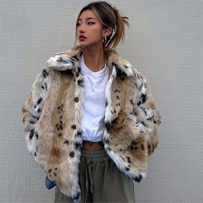 超美的~FANSS新品豹纹皮草外套。