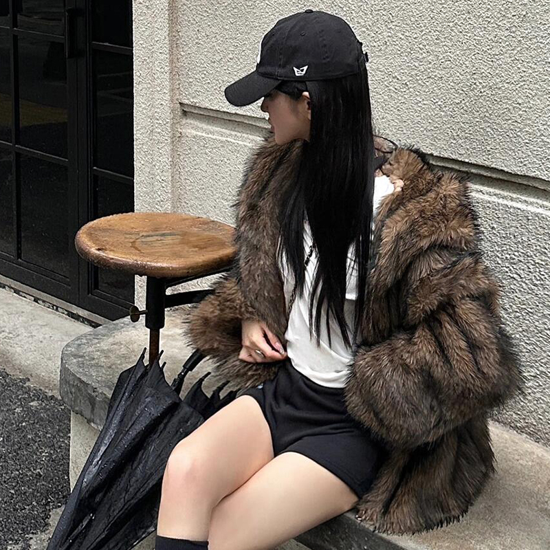 太美了~FANSS新品时髦皮草外套！