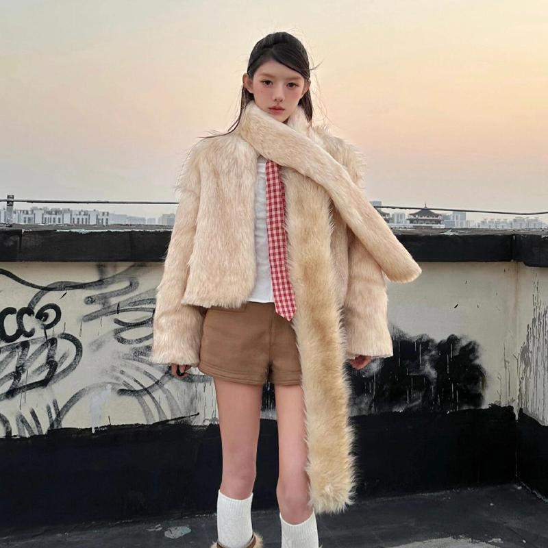 超好看~fanss新品年轻狐狸皮草。