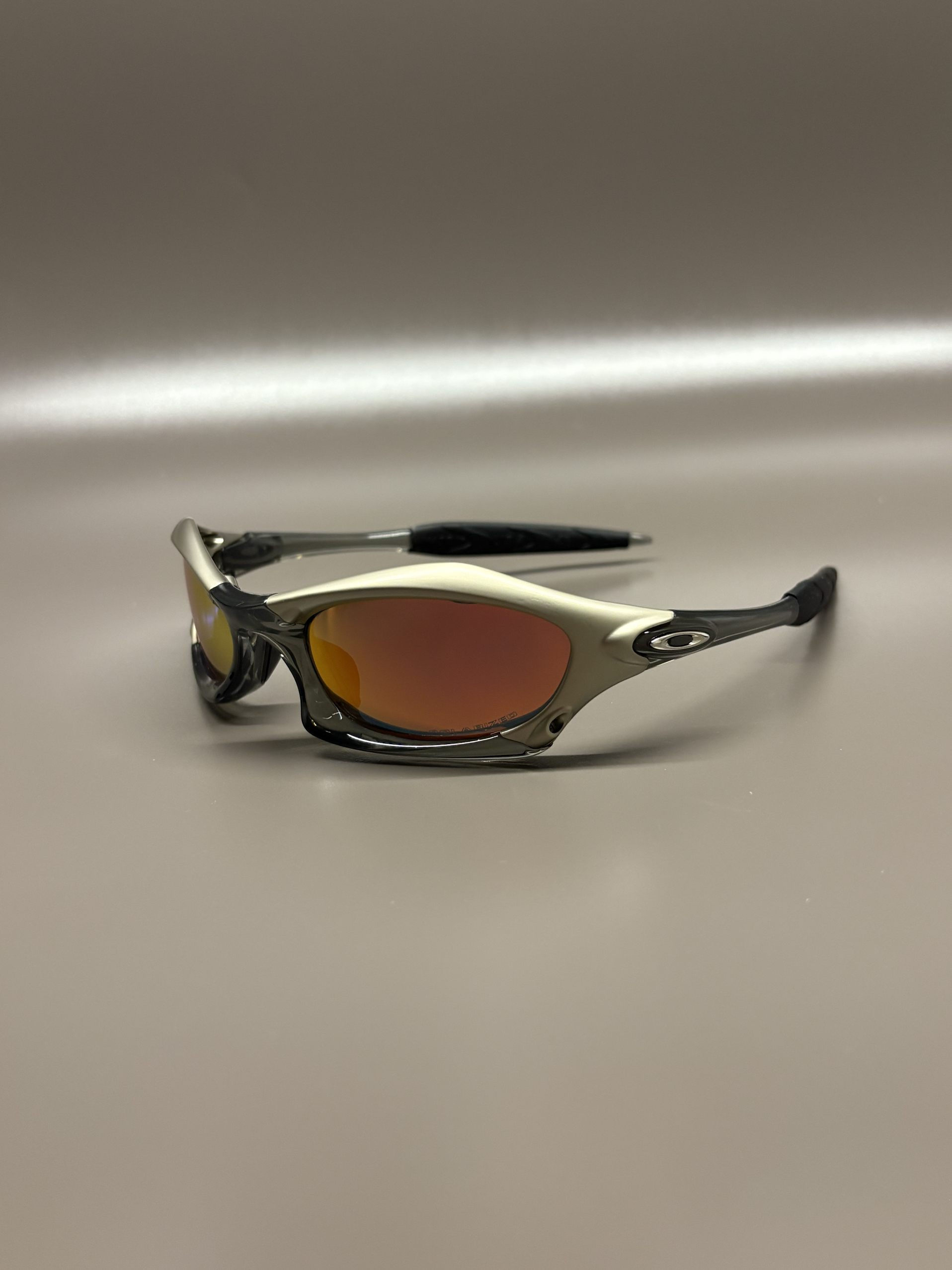 复古千禧风Splice灰透框红Y2K