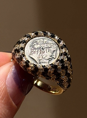 vintage做旧黑金幸运女神戒指