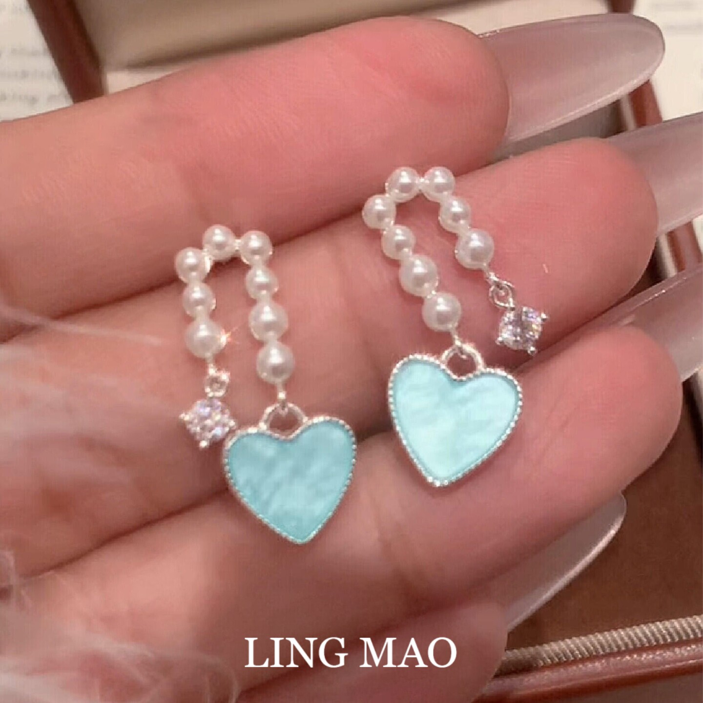 法式甜美薄荷蓝爱心仿珍珠耳钉2026新款高级感耳环独特漂亮耳饰女