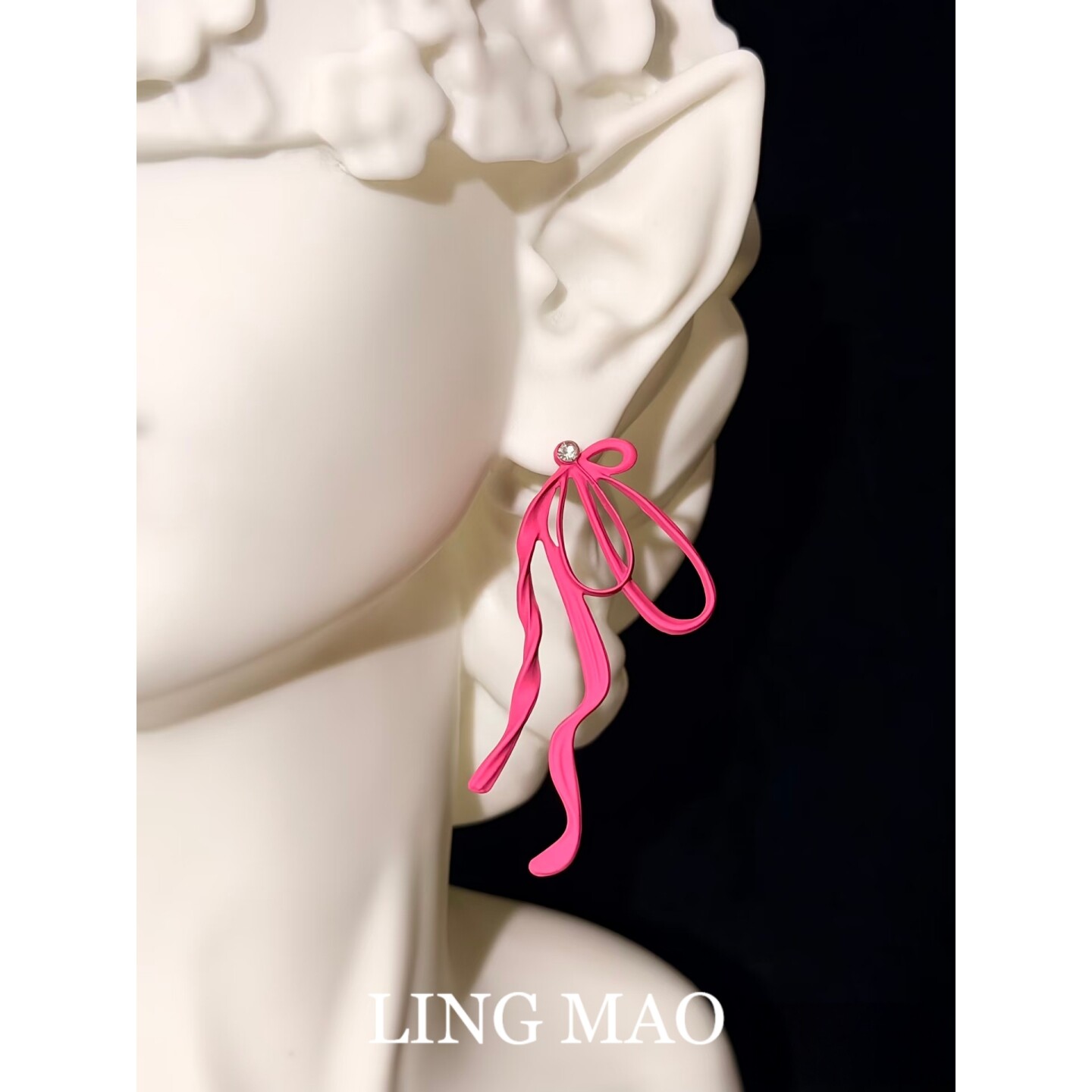 超显白粉色蝴蝶结闪钻耳钉高级感