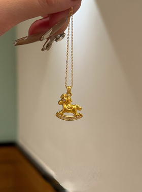 可爱金色摇摇木马闪钻吊坠项链女