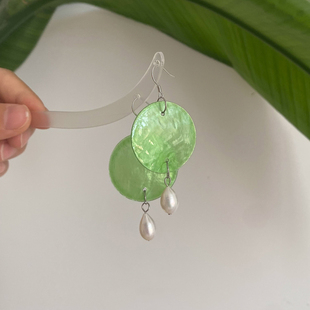 S925纯银薄荷绿仿贝壳珍珠耳环夏日海边度假风小众独特高级耳饰女