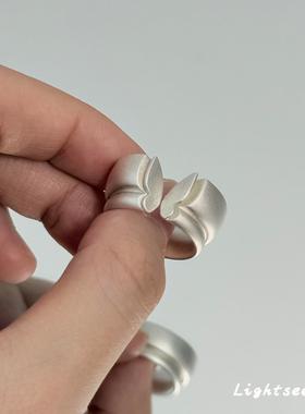 S925纯银复古磨砂雕刻蝴蝶戒指女