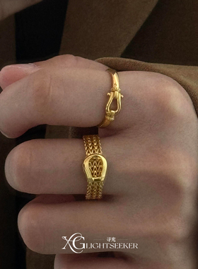 新中式复古金色马蹄扣戒指本命年