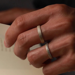 古法叠戴中古银色拉丝素圈戒指女满钻窄版食指戒对戒轻奢小众指环