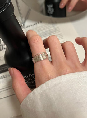 多层银色丝线缠绕戒指高级感轻奢